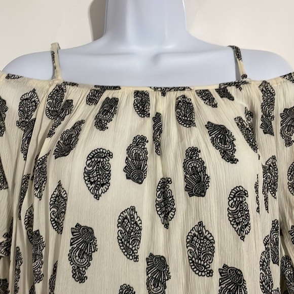Indulge Bohemian Cold Shoulder Top! - Picture 2 of 2